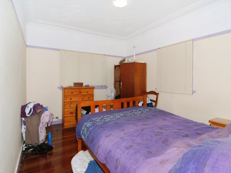 11 Ramsay Street, Kedron QLD 4031