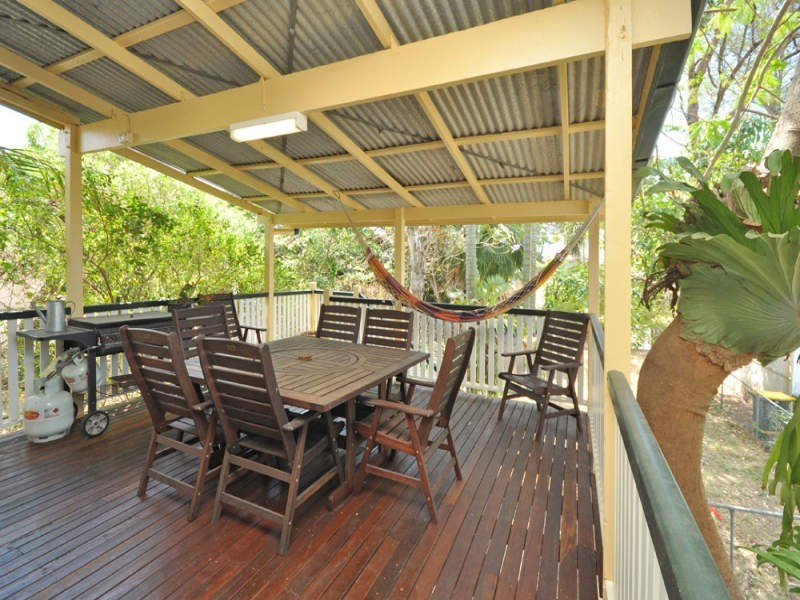32 Rawson Street, Wooloowin QLD 4030