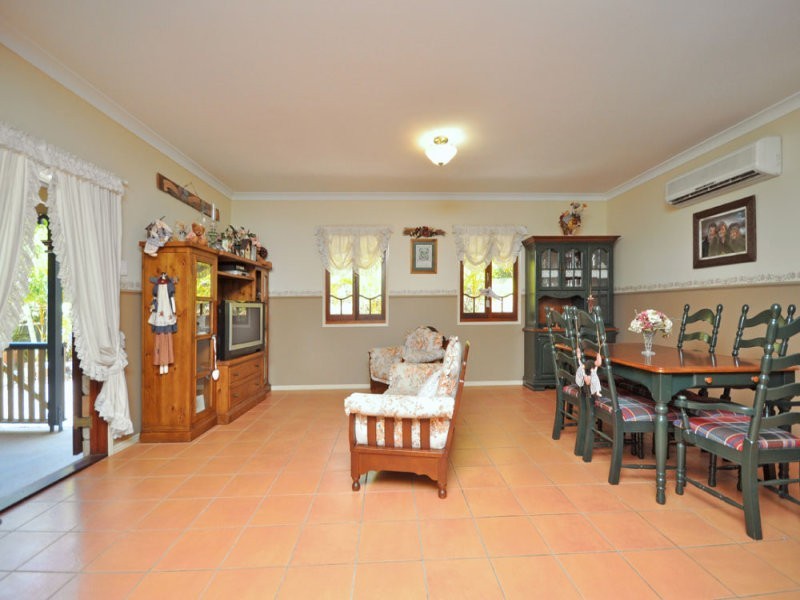 1 Hazelnut Close, Warner QLD 4500
