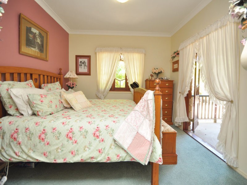 1 Hazelnut Close, Warner QLD 4500