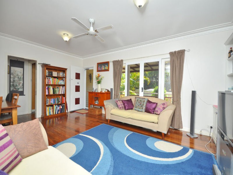 42 Dunedoo Street, Stafford QLD 4053