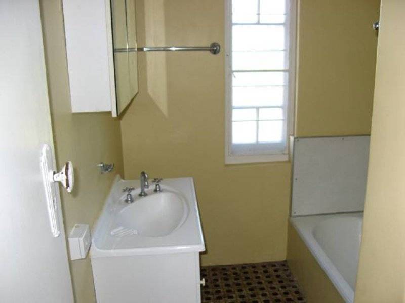 16 Tathra Street, Stafford QLD 4053