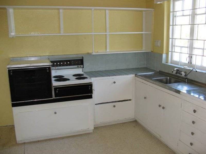 16 Tathra Street, Stafford QLD 4053