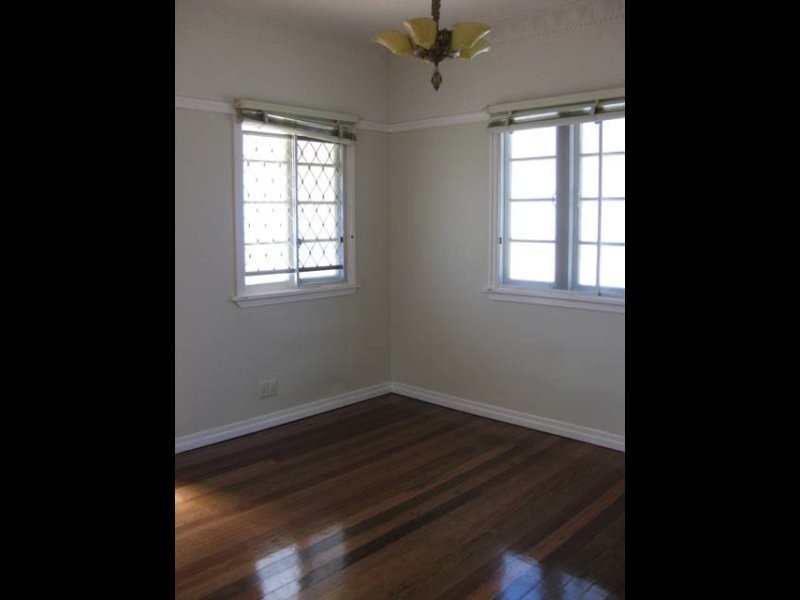 126 Pateena Street, Stafford QLD 4053