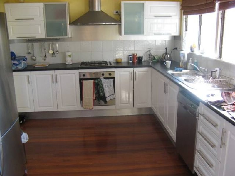 6 Cheviot Street, Grange QLD 4051