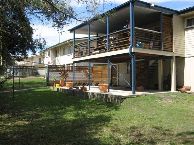 19 Aldren Street, Stafford Heights QLD 4053