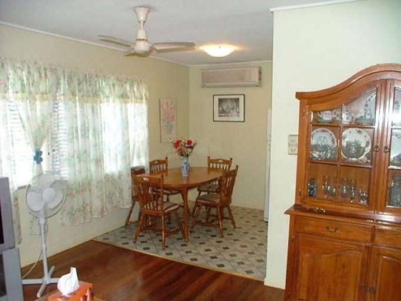 10 Cranbourne Street, Chermside West QLD 4032