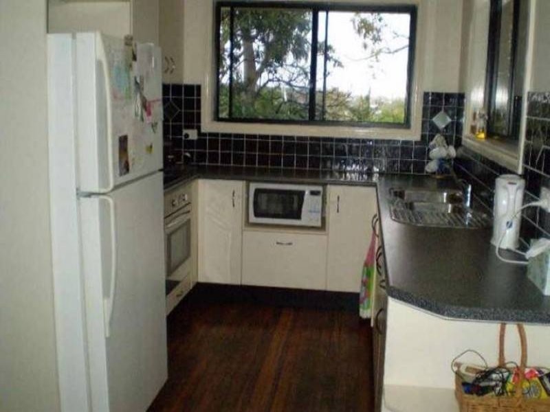 9 Halton Street, Stafford Heights QLD 4053