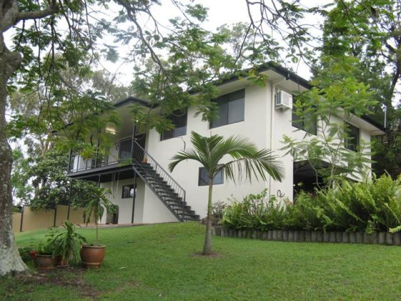 9 Halton Street, Stafford Heights QLD 4053