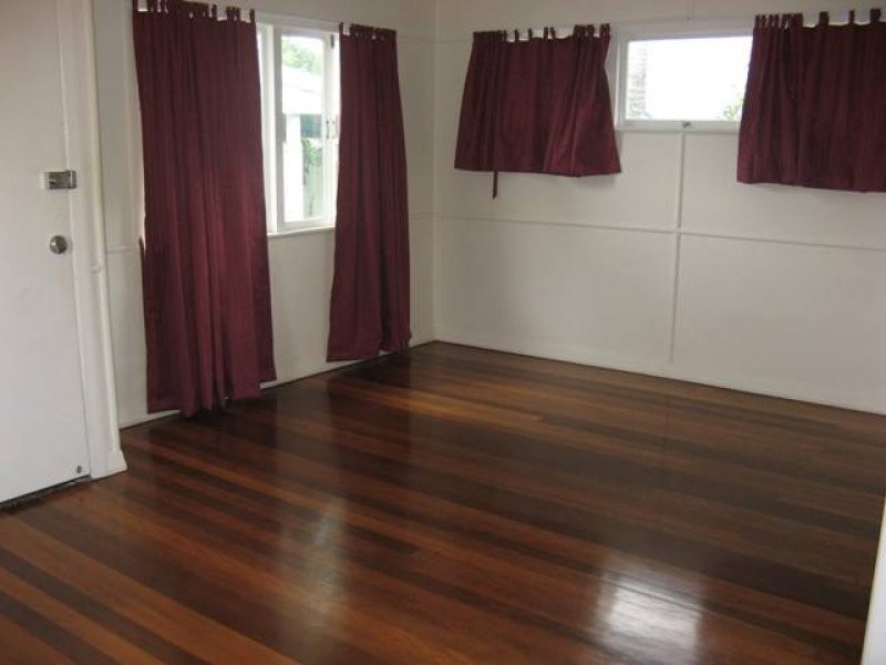 62 Tenth Avenue, Kedron QLD 4031