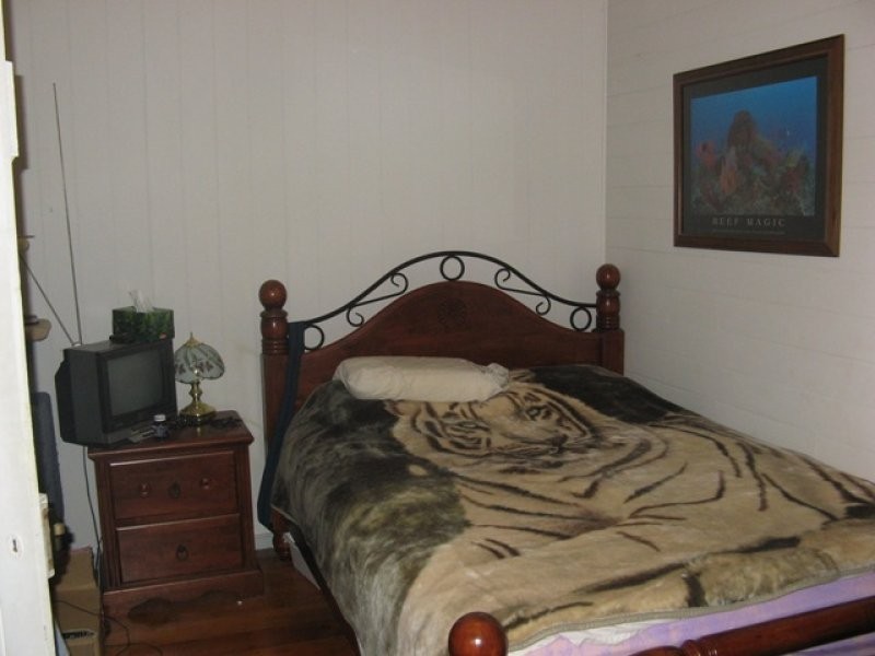 8 Ella Street, Red Hill QLD 4059