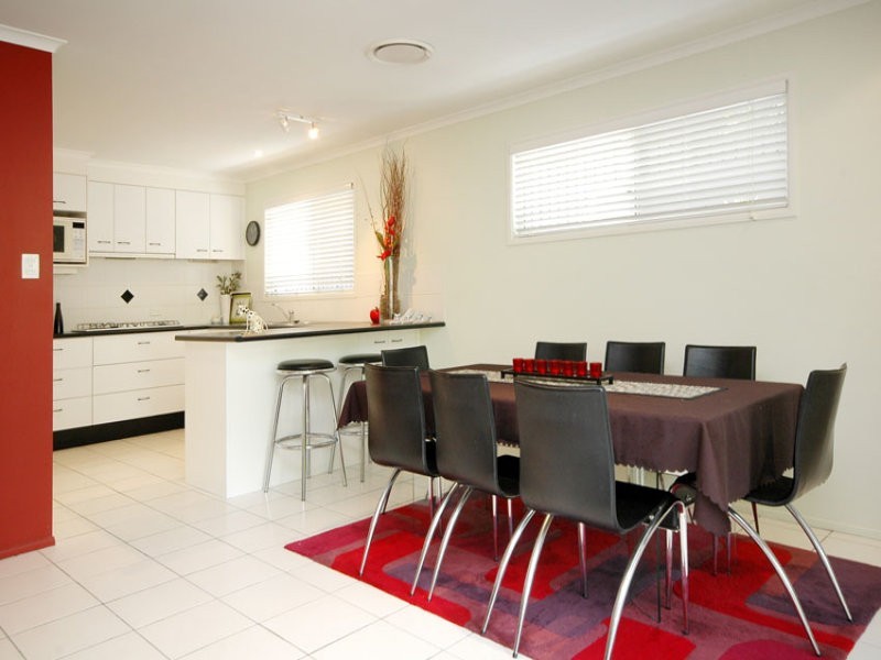 13 McIntyre Street, Wooloowin QLD 4030