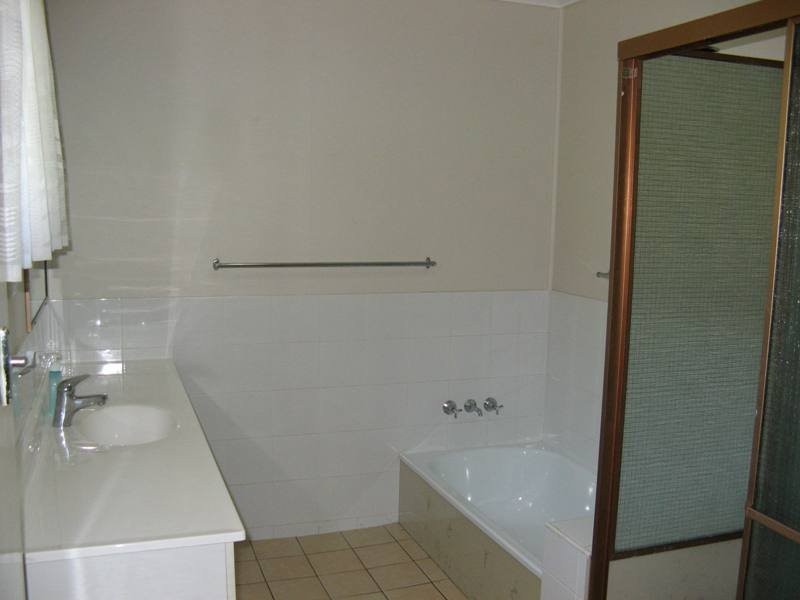 68 Maundrell Terrace, Chermside West QLD 4032