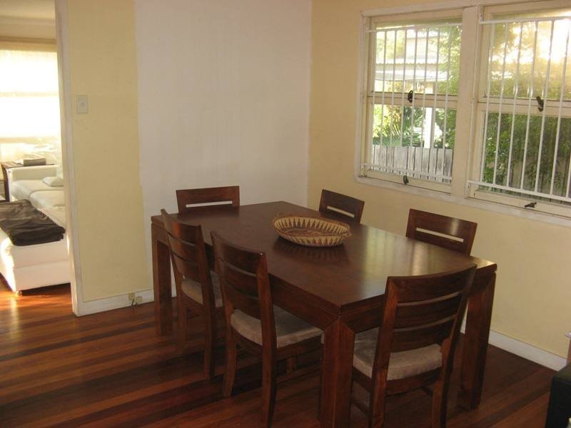 316 Kitchener Road, Stafford Heights QLD 4053