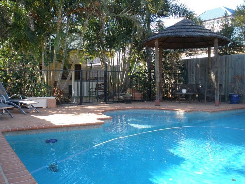 12 Dawn Street, Kedron QLD 4031