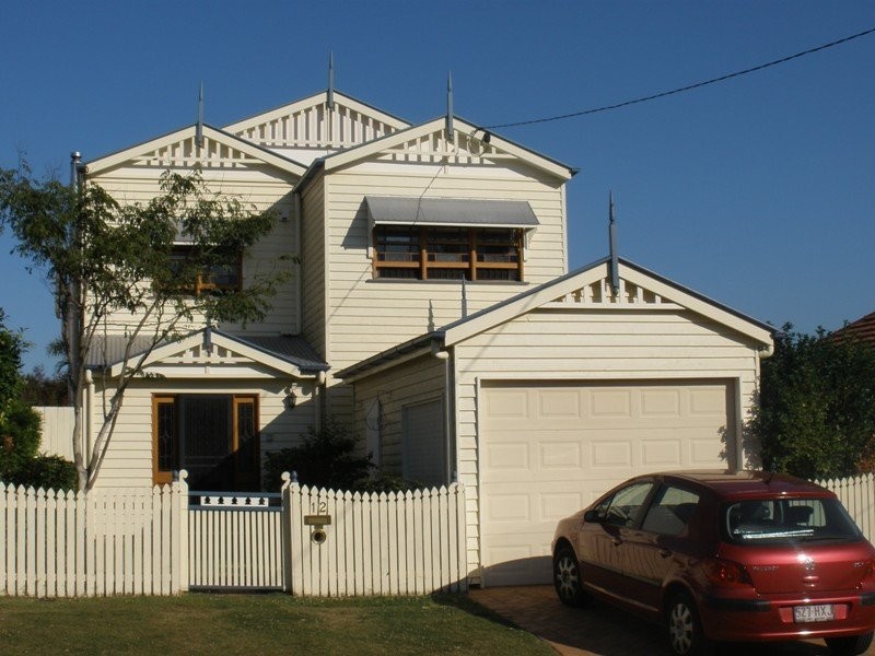 12 Dawn Street, Kedron QLD 4031