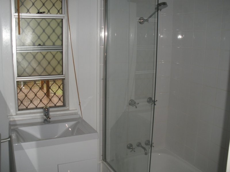 27 HOMEBUSH ROAD, Kedron QLD 4031