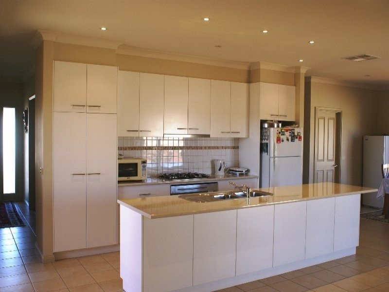 5 Barraclough Way, Mildura VIC 3500