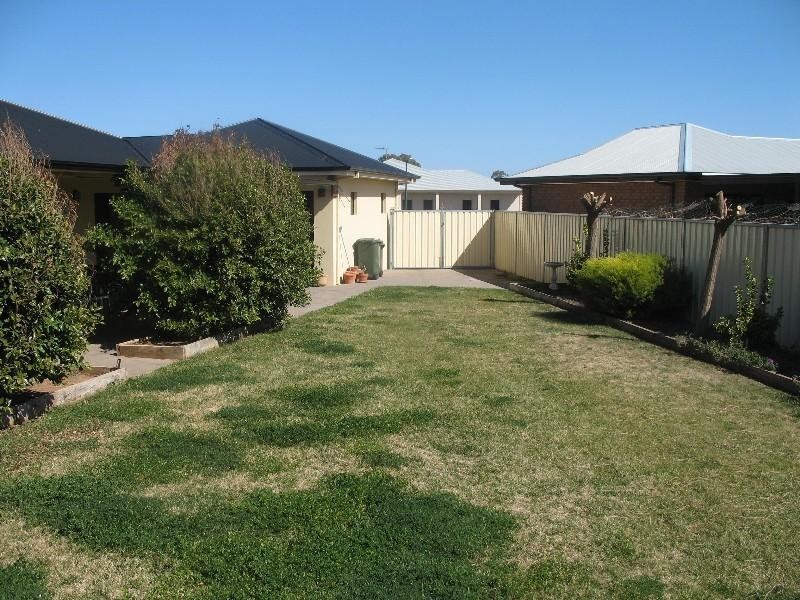 8 Petrucci Way, Mildura VIC 3500