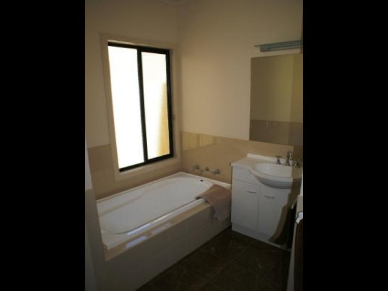 80 Orange Avenue, Mildura VIC 3500