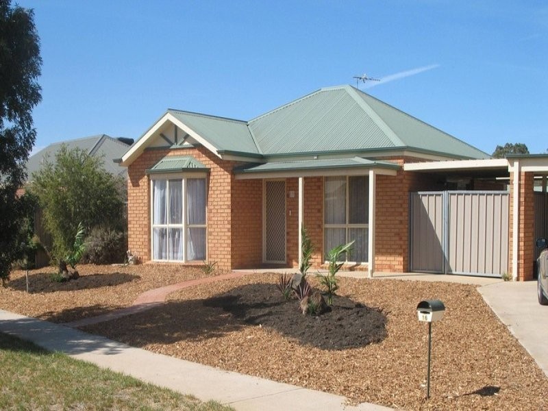 16 Hollywood Bvd, Mildura VIC 3500