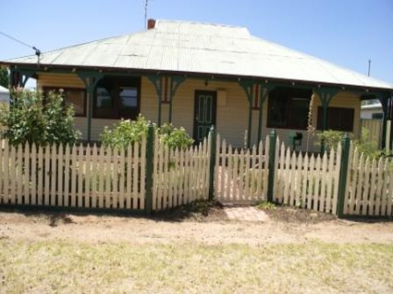 21 Goulburn Avenue, Red Cliffs VIC 3496
