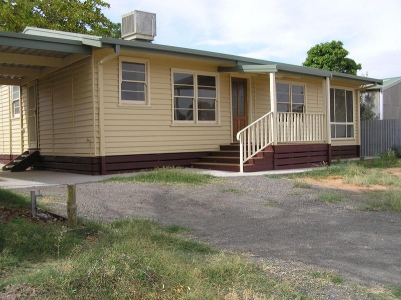 21 Latrobe Avenue, Red Cliffs VIC 3496
