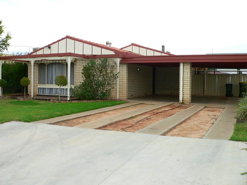 9 Kurrajong Street, Red Cliffs VIC 3496