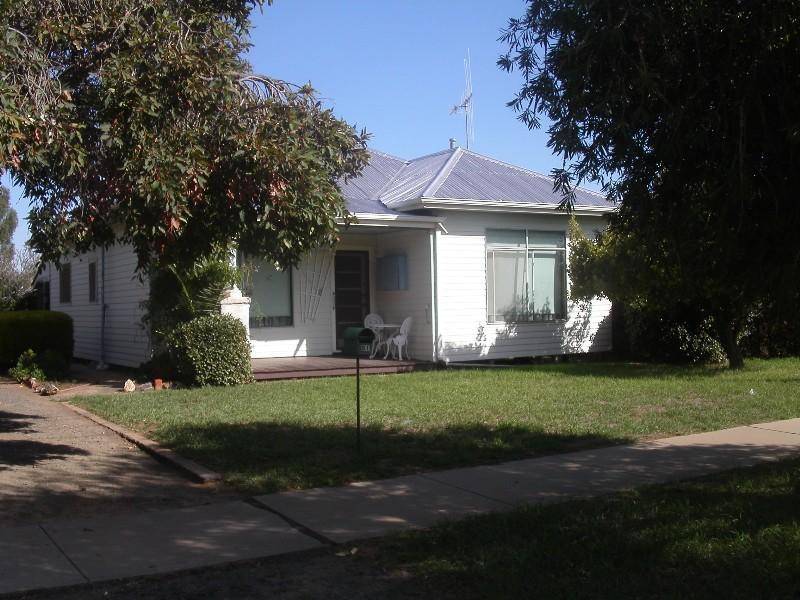 61 Dudley Street, Rochester VIC 3561