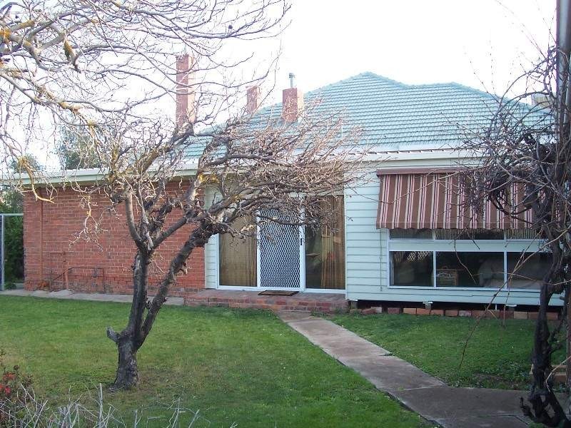 2 Park Street, Donald VIC 3480