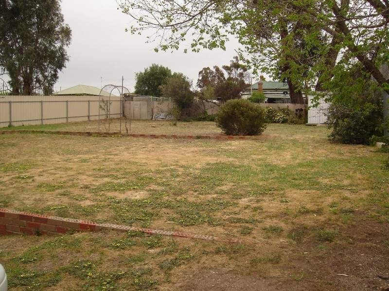 20 Kings Ave, St Arnaud VIC 3478