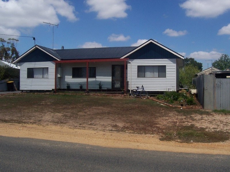 5 Albert Street, St Arnaud VIC 3478