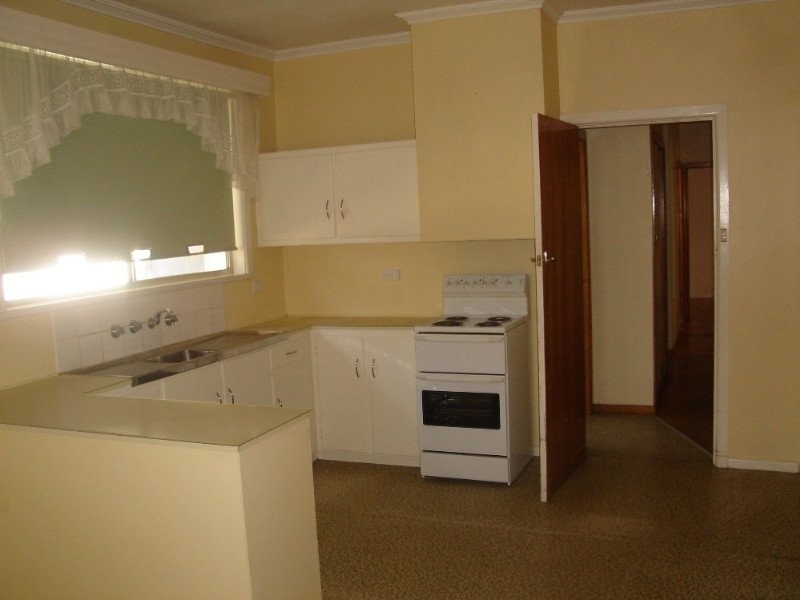 71 Victoria Street, Rochester VIC 3561