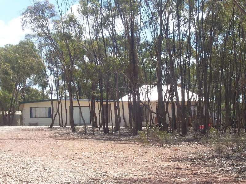 614E Wedderburn Road, St Arnaud VIC 3478