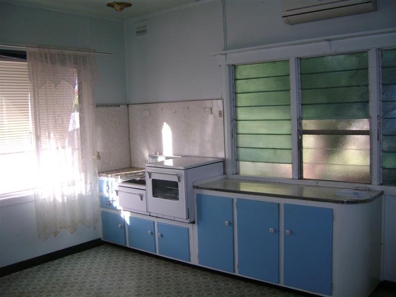 14 Argoon Street, Cowra NSW 2794