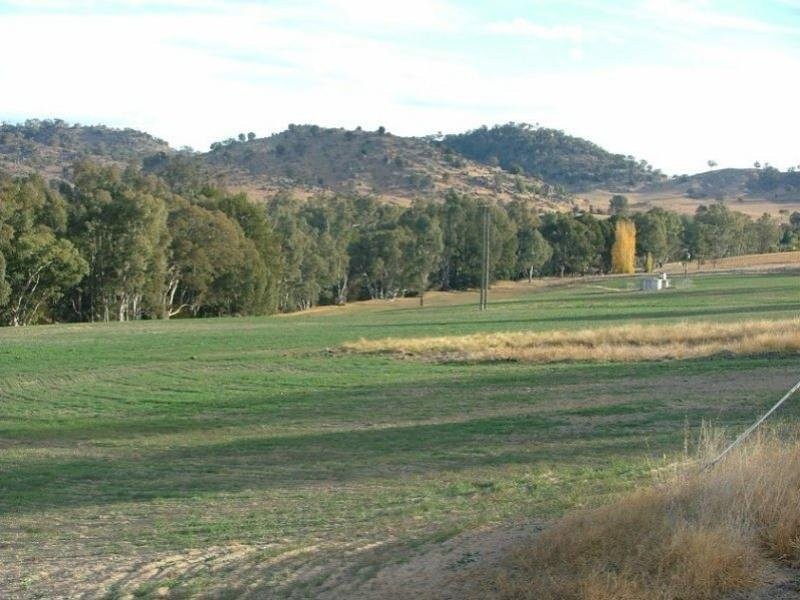 42 Clearview Road, Cowra NSW 2794