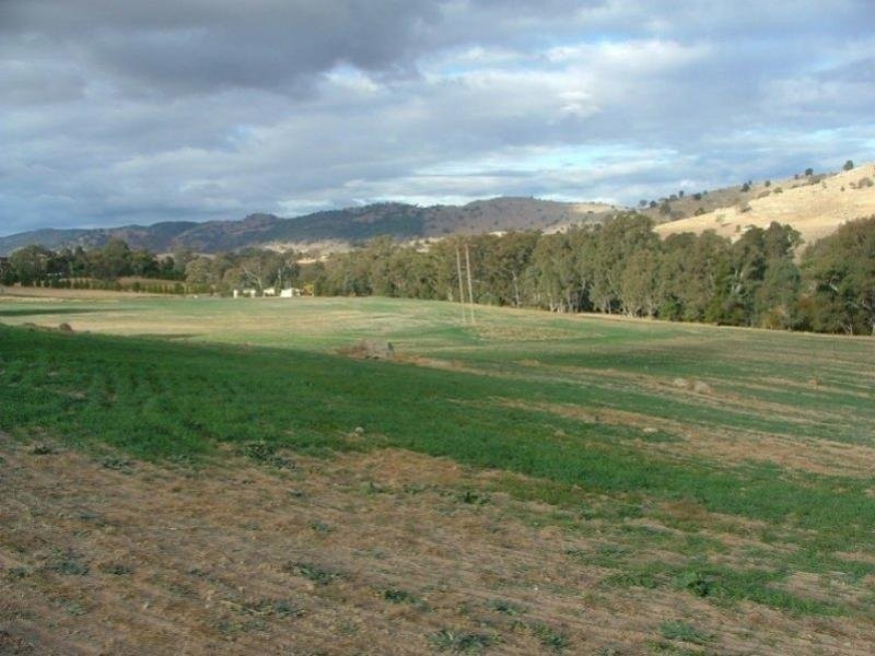 42 Clearview Road, Cowra NSW 2794