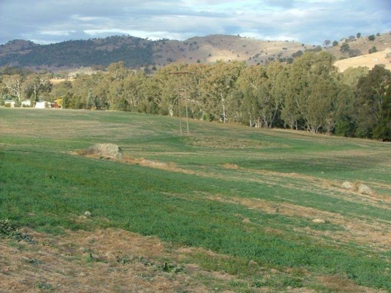 42 Clearview Road, Cowra NSW 2794