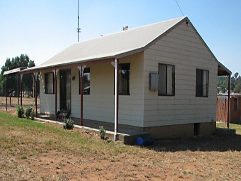 271 Moorbel Drive, Canowindra NSW 2804