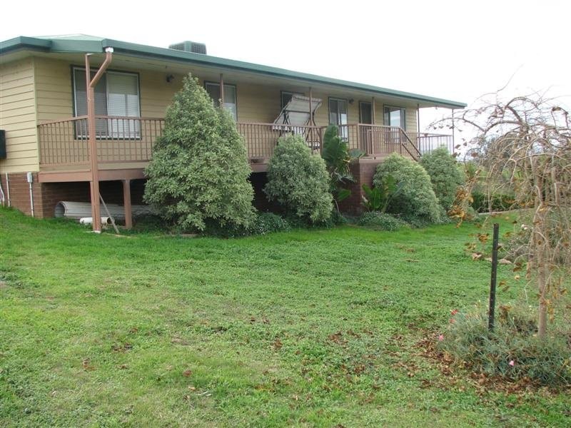 15 Henley Street, Bendick Murrell NSW 2803