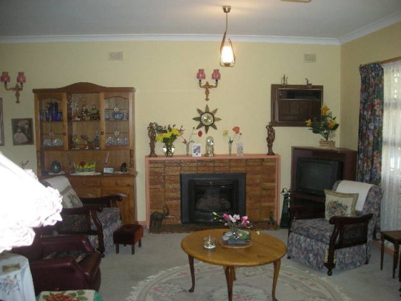 11 Upton Street, Elizabeth Vale SA 5112