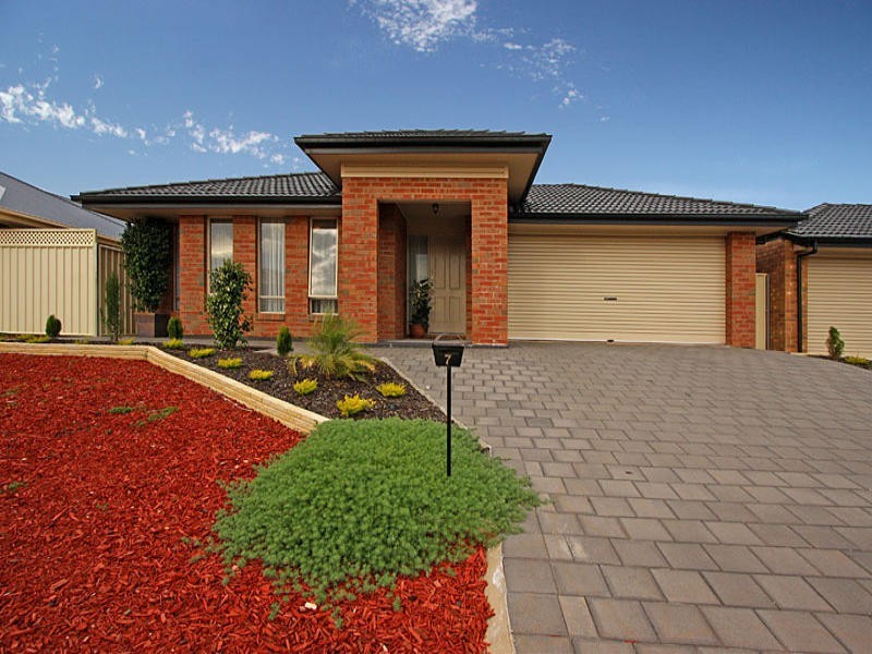 7 Navigator Parade, Smithfield SA 5114