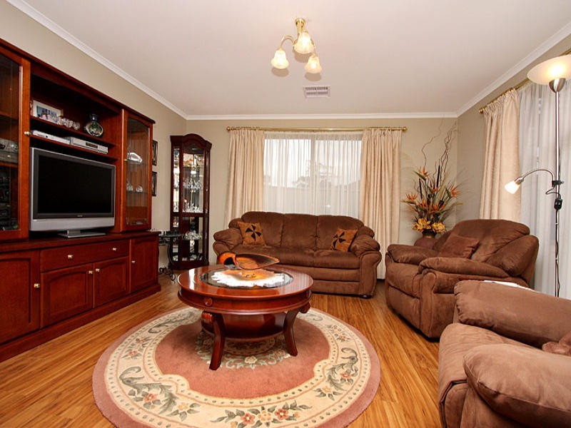7 Navigator Parade, Smithfield SA 5114