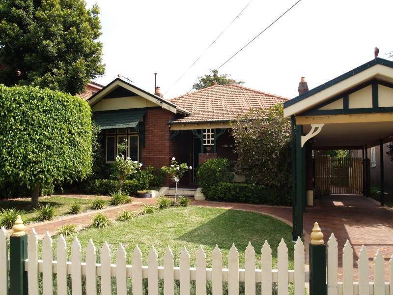 27 Maxim St, West Ryde NSW 2114