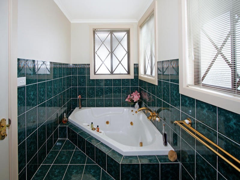 5 Garnet Road, Miranda NSW 2228