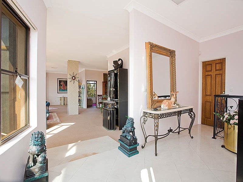 6 Murralin Lane, Sylvania NSW 2224