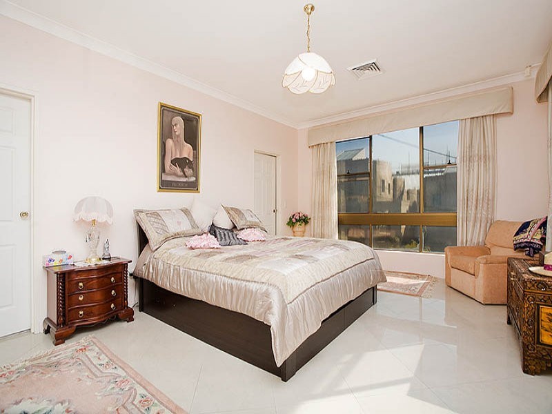 6 Murralin Lane, Sylvania NSW 2224