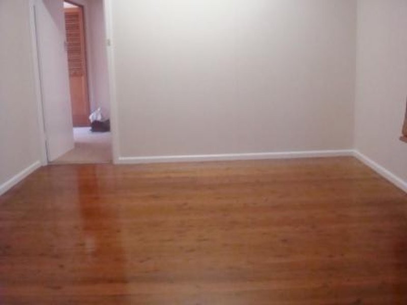 402  PRESIDENT AVENUE, Kirrawee NSW 2232