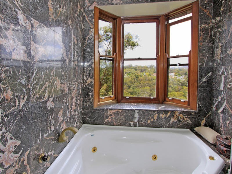 135 Arcadia Avenue, Gymea Bay NSW 2227