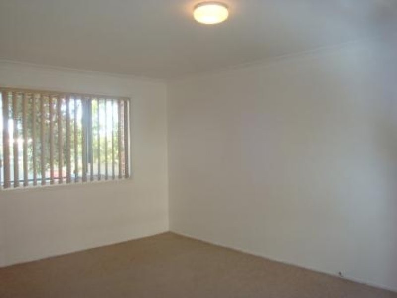 95  Blaxland Drive, Illawong NSW 2234